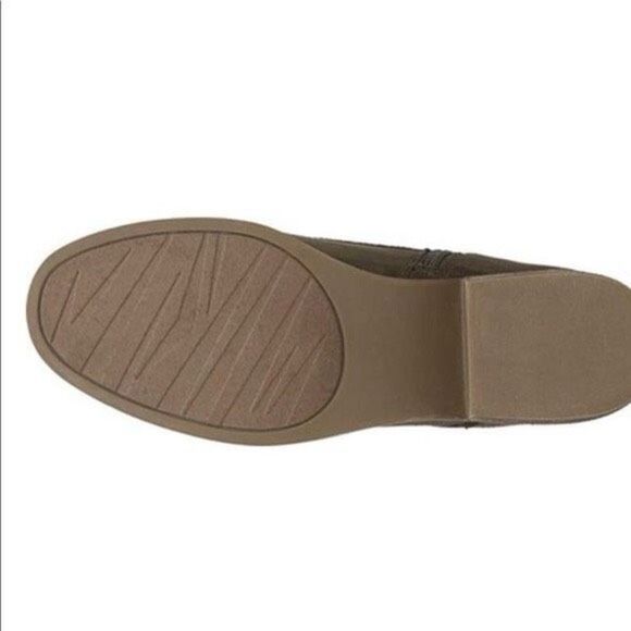 ✨Women's Carlos by Carlos Santana Macey Chukka Bootie✨ - Picture 4 of 10